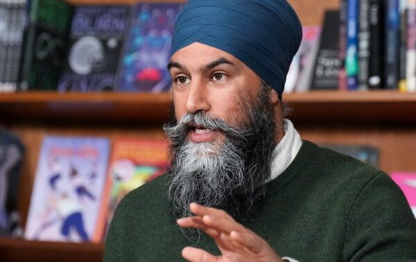 Jagmeet Singh blasts corporate landlords during campaign event – National
