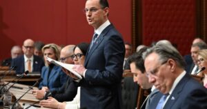 Trade war with U.S. pushes Quebec budget into record .6-billion deficit