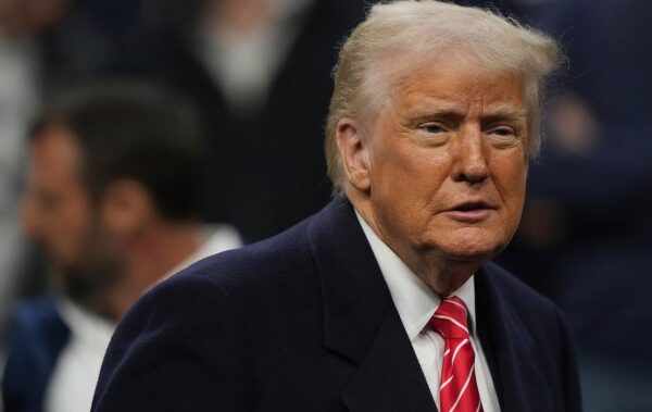 Election 2025: Carney, Poilievre and Singh take aim at Trump – National